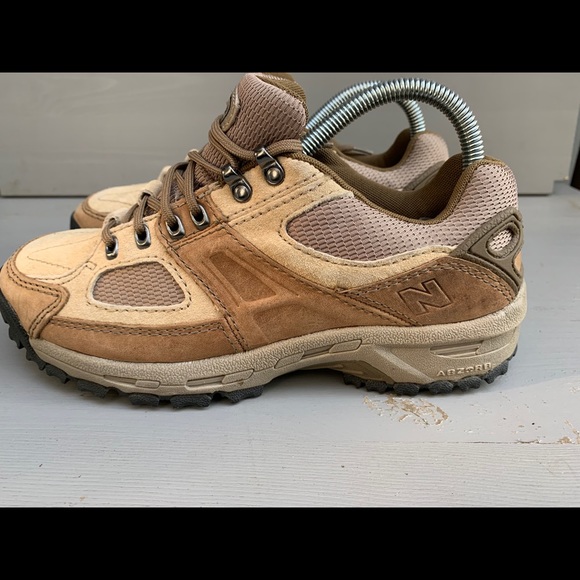 new balance 748 outdoor walking shoes